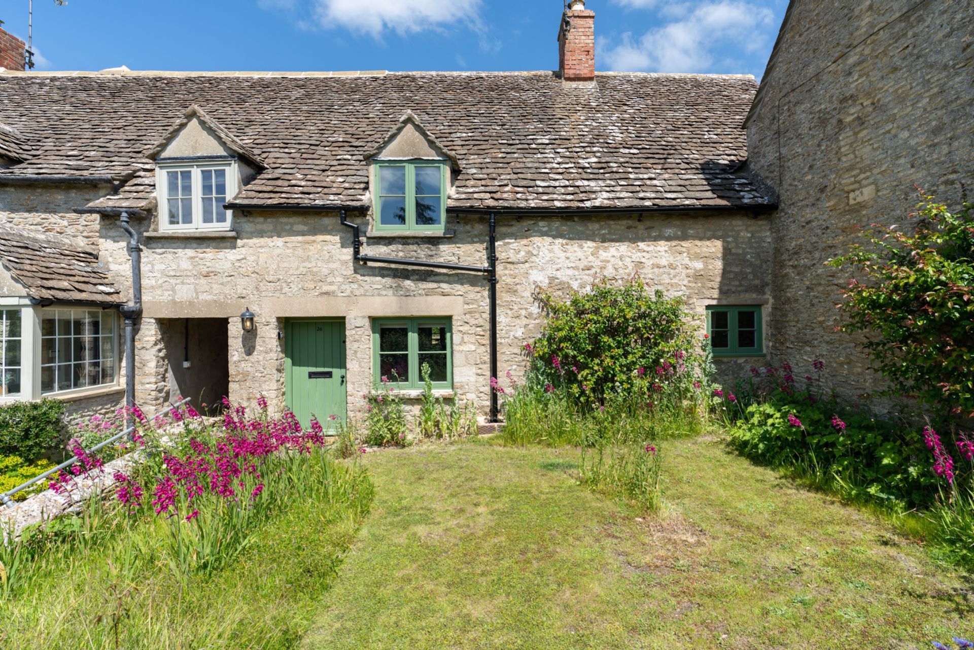 Bea's Cottage, 2 Bed Dog Friendly Holiday Cottage Near Cirencester