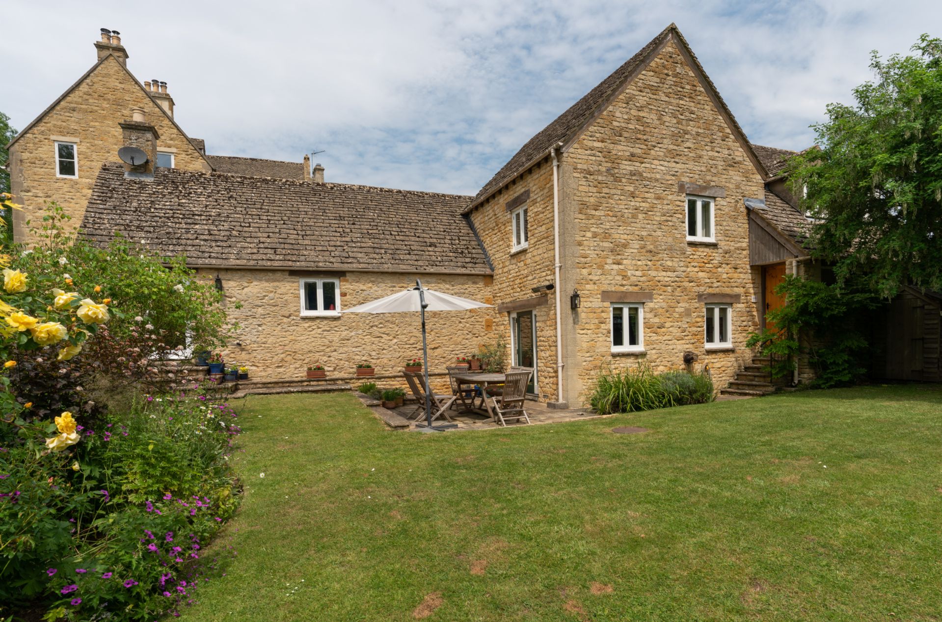 Nursery House, 3 Bed Dog Friendly Holiday Home near Stow-on-the-Wold