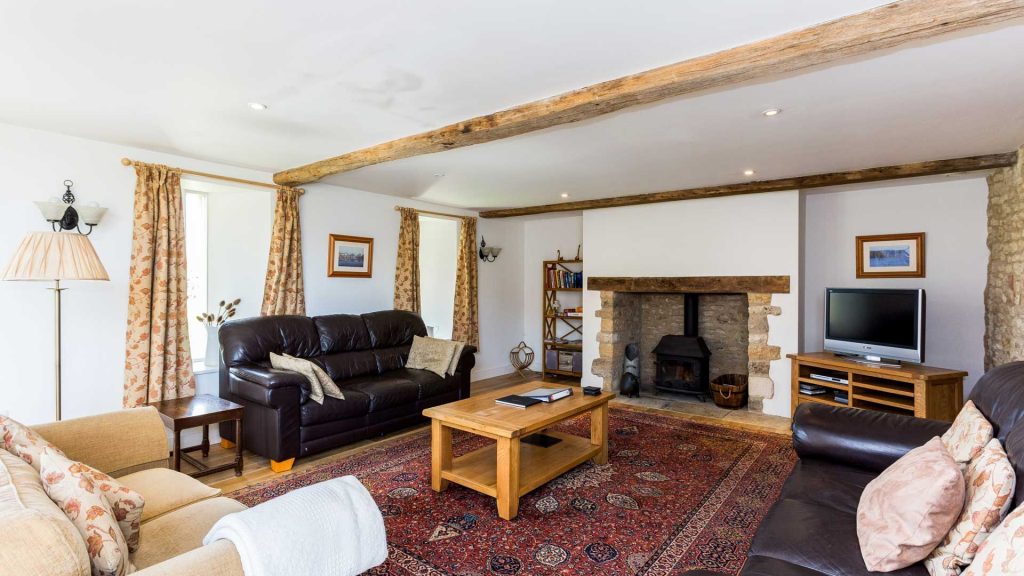 Goodlake Barns, Large Group Accommodation near Faringdon