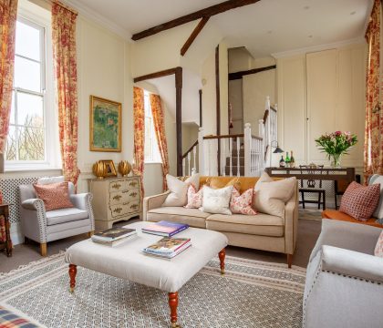 The Garden House Sitting Room - StayCotswold