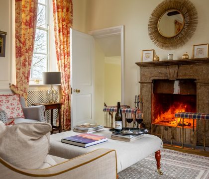 The Garden House Sitting Room - StayCotswold